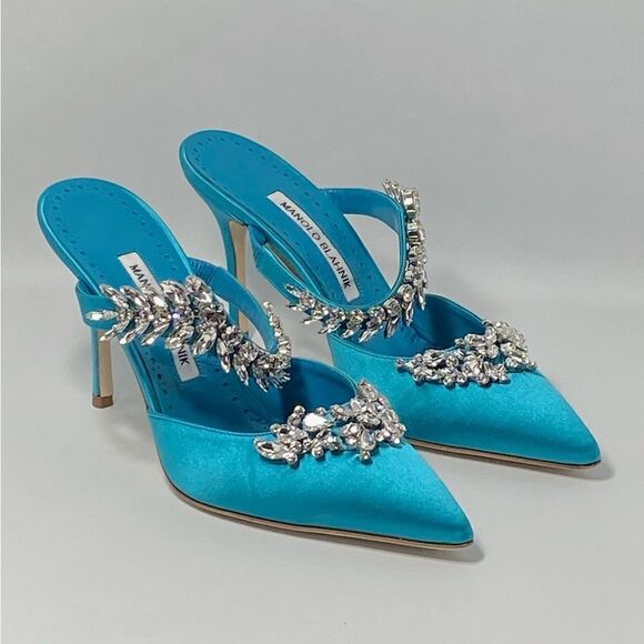 Manolo Blahnik Lurum 90 Embellished Satin Mules size 38 - Picture 1 of 13